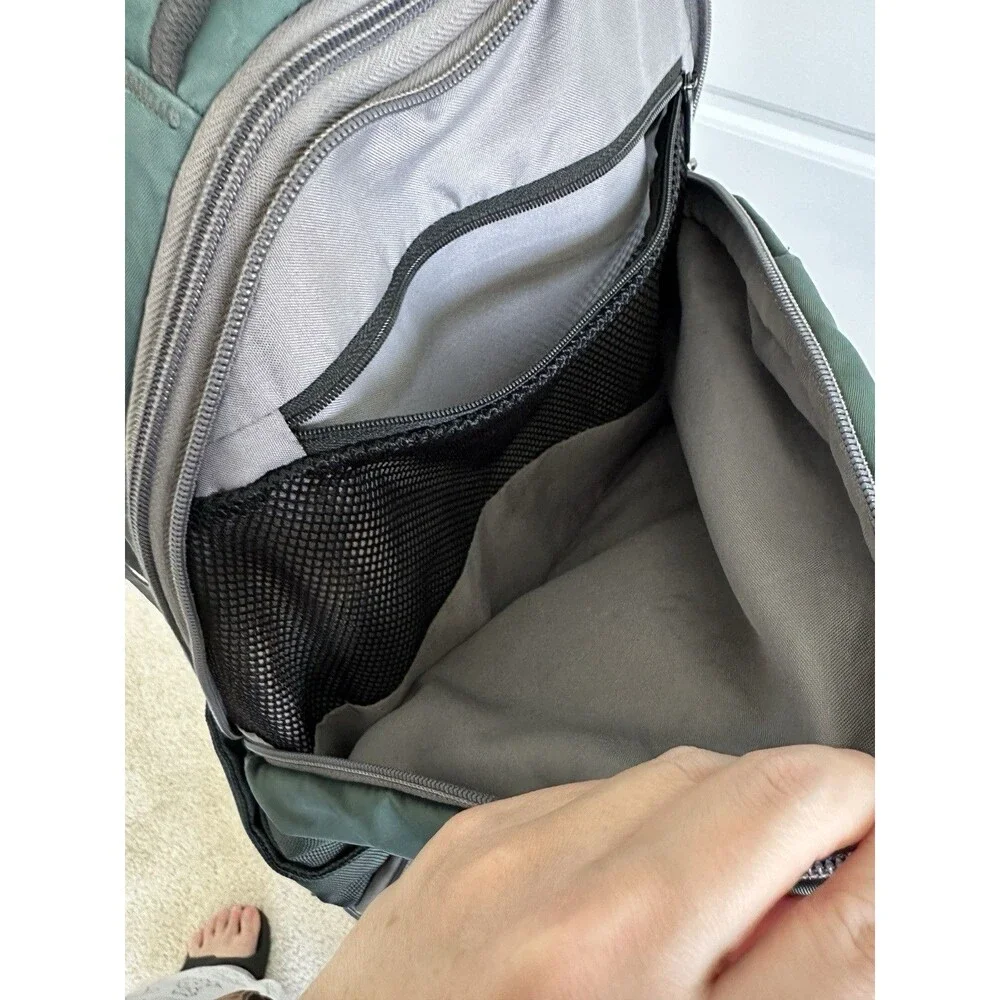 Manfrotto Stile Veloce V Professional Camera Backpack MB SB390 5BB